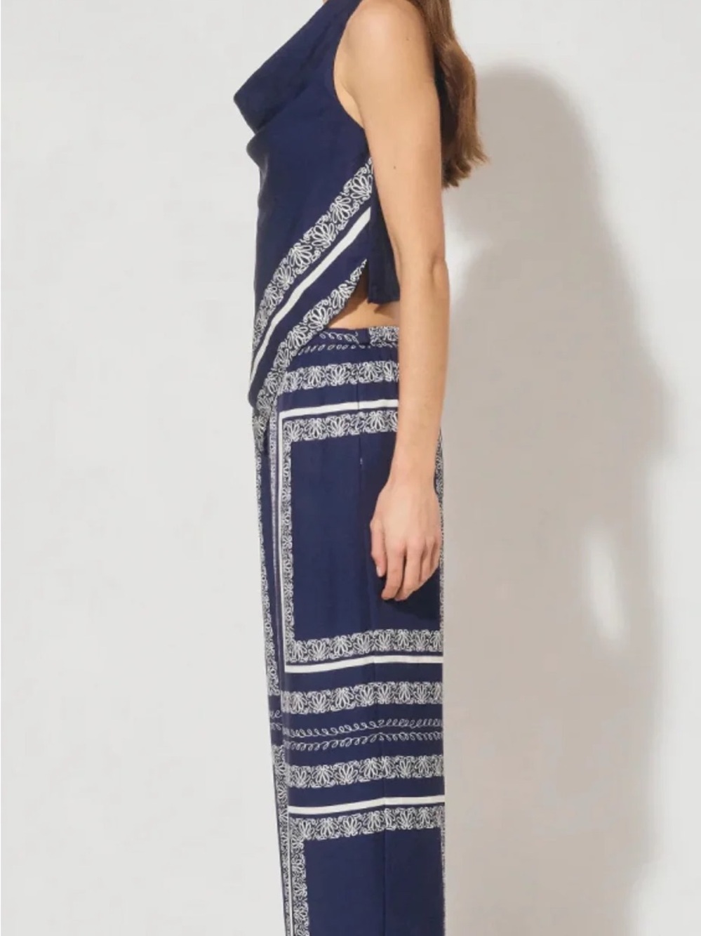 MON RENN
SERAFINA TOP | NAVY - Picture 3 of 4